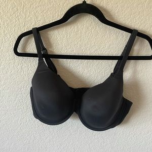 Skims Fits Everybody T-Shirt Bra